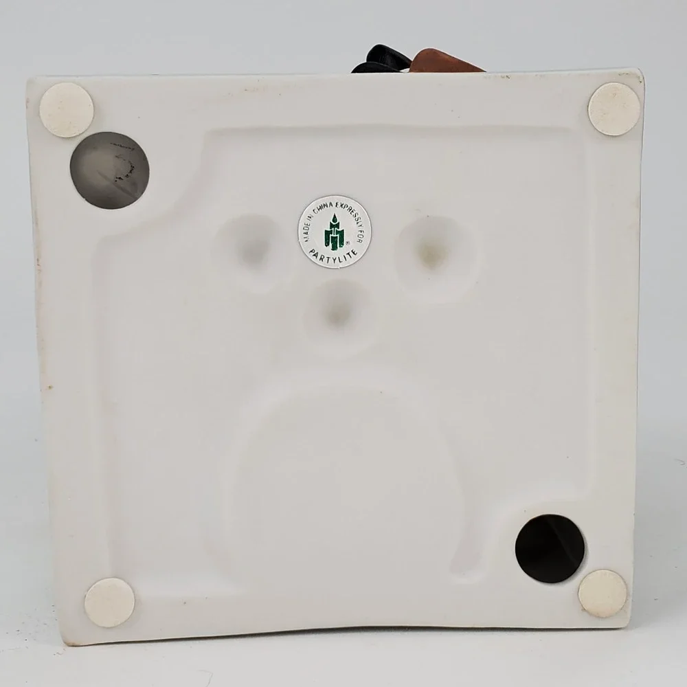 PartyLite Olde‎ World Village Santa at Fireplace Tealight Candle Holder P0261 - Picture 6 of 9